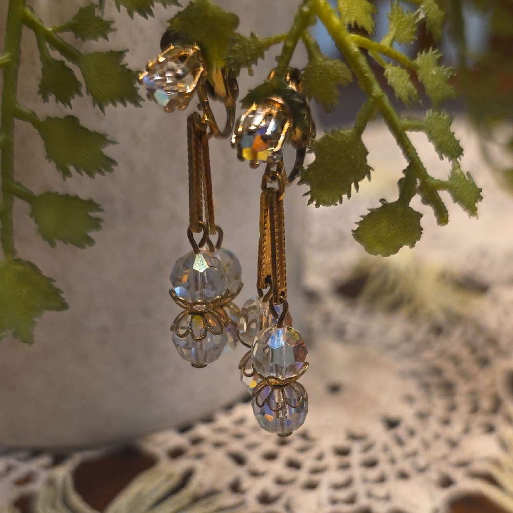Vintage Elegant Gold and Crystal Drop Clip On Earrings